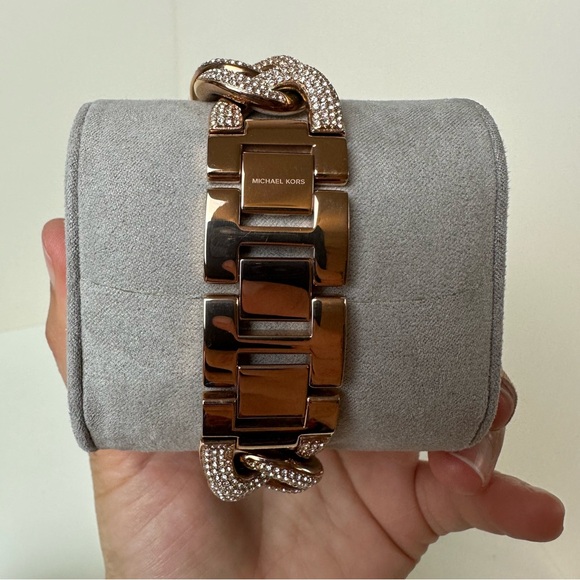 Michael Kors MK3820/1 gold and rose gold crystal watches - Picture 5 of 12